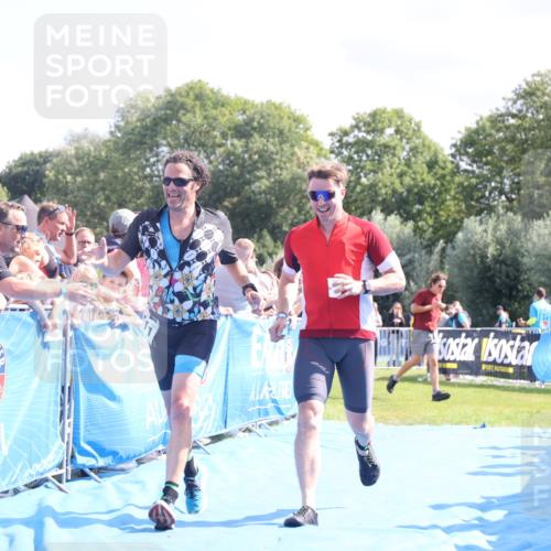 25.08.2024 - Elbe Triathlon Hamburg H.Heesch http://msf.ph/oto/6874930 25.08.2024 11:39:41 Ziel 507, 781, 1411 meine-sportfotos.de