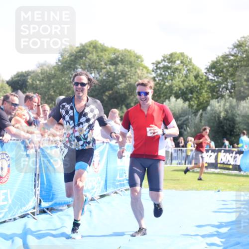 25.08.2024 - Elbe Triathlon Hamburg H.Heesch http://msf.ph/oto/6874936 25.08.2024 11:39:42 Ziel 507, 781, 1411 meine-sportfotos.de