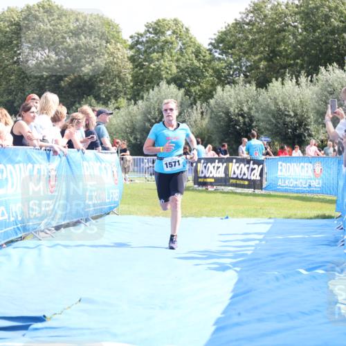 25.08.2024 - Elbe Triathlon Hamburg H.Heesch http://msf.ph/oto/6874940 25.08.2024 12:01:54 Ziel 508, 1510, 1571 meine-sportfotos.de