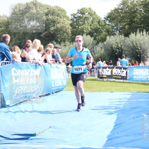 25.08.2024 - Elbe Triathlon Hamburg H.Heesch http://msf.ph/oto/6874971 25.08.2024 12:01:55 Ziel 508, 1510, 1571 meine-sportfotos.de