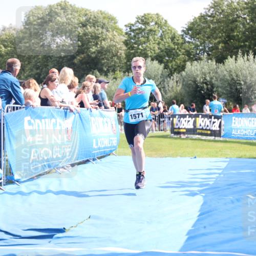 25.08.2024 - Elbe Triathlon Hamburg H.Heesch http://msf.ph/oto/6874974 25.08.2024 12:01:55 Ziel 508, 1510, 1571 meine-sportfotos.de