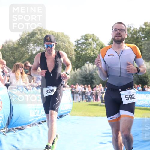 25.08.2024 - Elbe Triathlon Hamburg H.Heesch http://msf.ph/oto/6874975 25.08.2024 11:14:06 Ziel 326, 592 meine-sportfotos.de