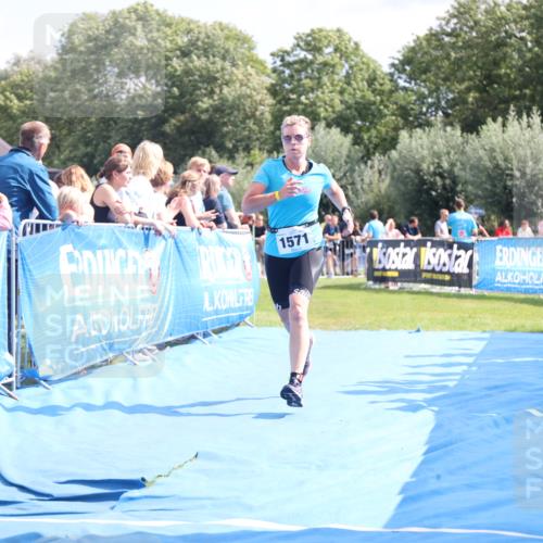 25.08.2024 - Elbe Triathlon Hamburg H.Heesch http://msf.ph/oto/6874978 25.08.2024 12:01:55 Ziel 508, 1510, 1571 meine-sportfotos.de
