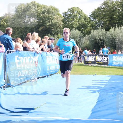 25.08.2024 - Elbe Triathlon Hamburg H.Heesch http://msf.ph/oto/6874985 25.08.2024 12:01:55 Ziel 508, 1510, 1571 meine-sportfotos.de