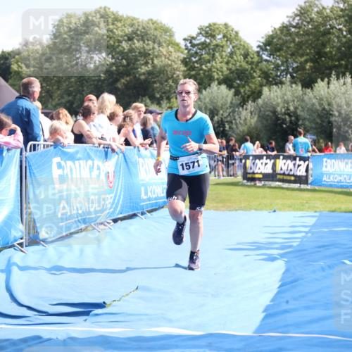 25.08.2024 - Elbe Triathlon Hamburg H.Heesch http://msf.ph/oto/6874992 25.08.2024 12:01:55 Ziel 508, 1510, 1571 meine-sportfotos.de
