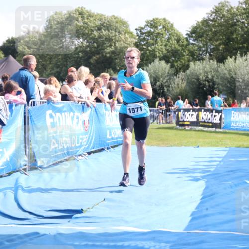 25.08.2024 - Elbe Triathlon Hamburg H.Heesch http://msf.ph/oto/6874998 25.08.2024 12:01:55 Ziel 508, 1510, 1571 meine-sportfotos.de