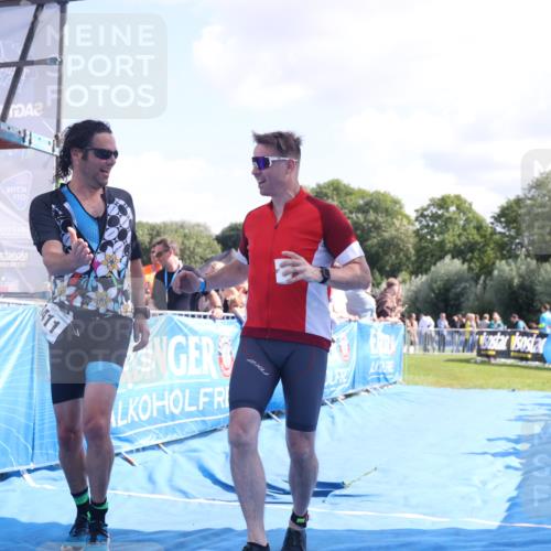 25.08.2024 - Elbe Triathlon Hamburg H.Heesch http://msf.ph/oto/6875004 25.08.2024 11:39:43 Ziel 507, 781, 1411 meine-sportfotos.de