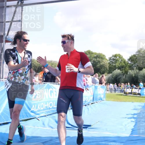 25.08.2024 - Elbe Triathlon Hamburg H.Heesch http://msf.ph/oto/6875012 25.08.2024 11:39:43 Ziel 507, 781, 1411 meine-sportfotos.de