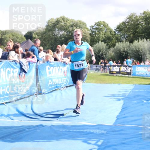 25.08.2024 - Elbe Triathlon Hamburg H.Heesch http://msf.ph/oto/6875021 25.08.2024 12:01:55 Ziel 508, 1510, 1571 meine-sportfotos.de