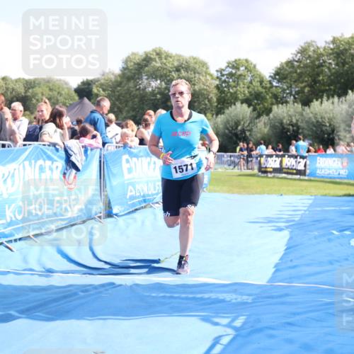 25.08.2024 - Elbe Triathlon Hamburg H.Heesch http://msf.ph/oto/6875030 25.08.2024 12:01:56 Ziel 508, 1510, 1571 meine-sportfotos.de