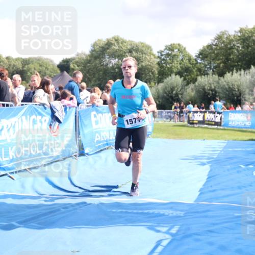 25.08.2024 - Elbe Triathlon Hamburg H.Heesch http://msf.ph/oto/6875034 25.08.2024 12:01:56 Ziel 508, 1510, 1571 meine-sportfotos.de