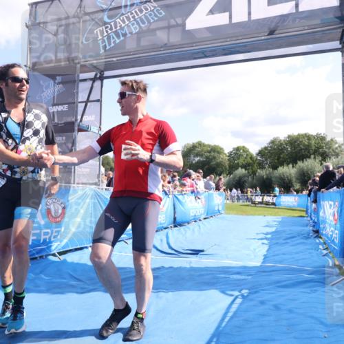 25.08.2024 - Elbe Triathlon Hamburg H.Heesch http://msf.ph/oto/6875042 25.08.2024 11:39:44 Ziel 507, 781, 1411 meine-sportfotos.de