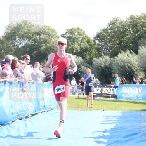 25.08.2024 - Elbe Triathlon Hamburg H.Heesch http://msf.ph/oto/6875044 25.08.2024 11:39:54 Ziel 496, 642, 1609 meine-sportfotos.de