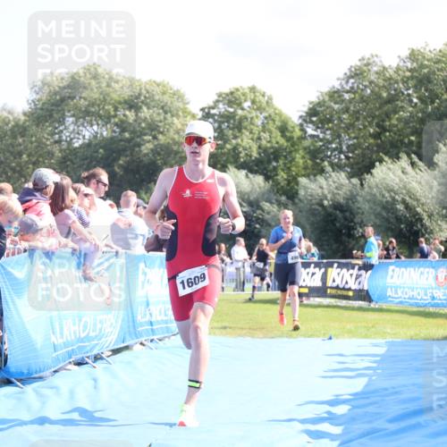 25.08.2024 - Elbe Triathlon Hamburg H.Heesch http://msf.ph/oto/6875046 25.08.2024 11:39:54 Ziel 496, 642, 1609 meine-sportfotos.de
