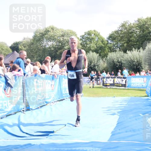 25.08.2024 - Elbe Triathlon Hamburg H.Heesch http://msf.ph/oto/6875099 25.08.2024 12:02:04 Ziel 450 meine-sportfotos.de