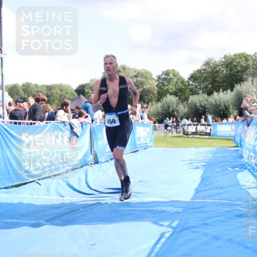 25.08.2024 - Elbe Triathlon Hamburg H.Heesch http://msf.ph/oto/6875128 25.08.2024 12:02:05 Ziel 450, 1597 meine-sportfotos.de
