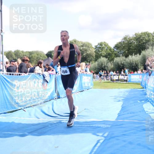 25.08.2024 - Elbe Triathlon Hamburg H.Heesch http://msf.ph/oto/6875131 25.08.2024 12:02:05 Ziel 450, 1597 meine-sportfotos.de