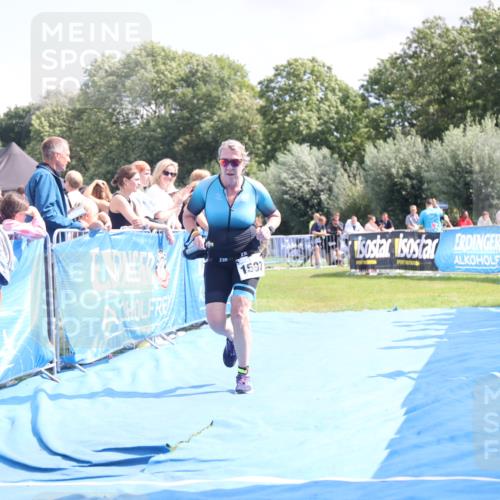 25.08.2024 - Elbe Triathlon Hamburg H.Heesch http://msf.ph/oto/6875140 25.08.2024 12:02:11 Ziel 450, 1597 meine-sportfotos.de