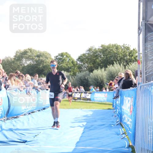 25.08.2024 - Elbe Triathlon Hamburg H.Heesch http://msf.ph/oto/6875142 25.08.2024 11:14:36 Ziel 234, 262, 410, 640, 655 meine-sportfotos.de