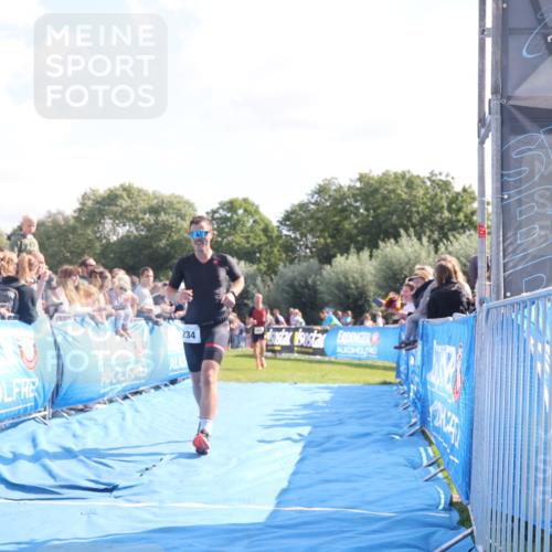 25.08.2024 - Elbe Triathlon Hamburg H.Heesch http://msf.ph/oto/6875145 25.08.2024 11:14:36 Ziel 234, 262, 410, 640, 655 meine-sportfotos.de