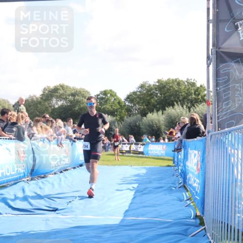 25.08.2024 - Elbe Triathlon Hamburg H.Heesch http://msf.ph/oto/6875148 25.08.2024 11:14:36 Ziel 234, 262, 410, 640, 655 meine-sportfotos.de