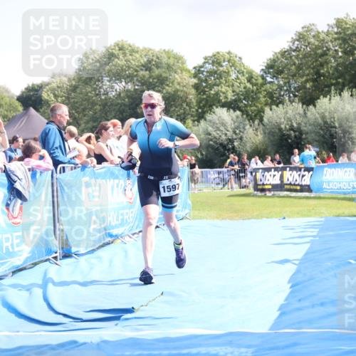 25.08.2024 - Elbe Triathlon Hamburg H.Heesch http://msf.ph/oto/6875153 25.08.2024 12:02:11 Ziel 450, 1597 meine-sportfotos.de