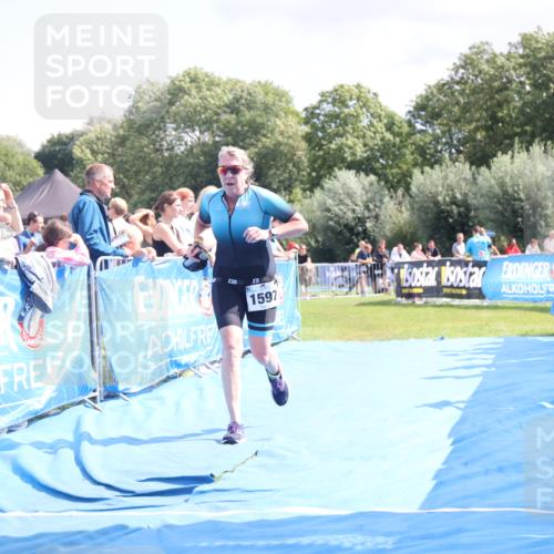 25.08.2024 - Elbe Triathlon Hamburg H.Heesch http://msf.ph/oto/6875156 25.08.2024 12:02:11 Ziel 450, 1597 meine-sportfotos.de