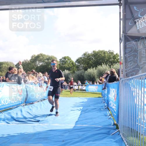 25.08.2024 - Elbe Triathlon Hamburg H.Heesch http://msf.ph/oto/6875157 25.08.2024 11:14:36 Ziel 234, 262, 410, 640, 655 meine-sportfotos.de