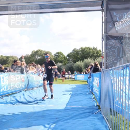 25.08.2024 - Elbe Triathlon Hamburg H.Heesch http://msf.ph/oto/6875160 25.08.2024 11:14:36 Ziel 234, 262, 410, 640, 655 meine-sportfotos.de