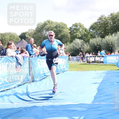 25.08.2024 - Elbe Triathlon Hamburg H.Heesch http://msf.ph/oto/6875168 25.08.2024 12:02:12 Ziel 450, 1597 meine-sportfotos.de