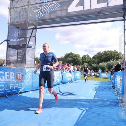 25.08.2024 - Elbe Triathlon Hamburg H.Heesch http://msf.ph/oto/6875171 25.08.2024 11:39:59 Ziel 496, 642, 1609 meine-sportfotos.de
