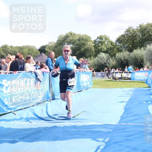 25.08.2024 - Elbe Triathlon Hamburg H.Heesch http://msf.ph/oto/6875178 25.08.2024 12:02:12 Ziel 450, 1597 meine-sportfotos.de