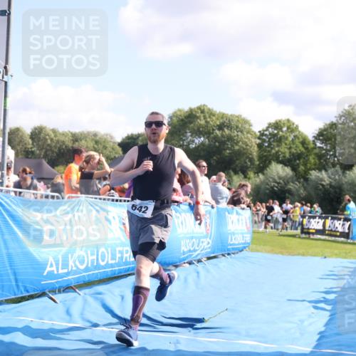 25.08.2024 - Elbe Triathlon Hamburg H.Heesch http://msf.ph/oto/6875193 25.08.2024 11:40:00 Ziel 496, 642, 1609 meine-sportfotos.de