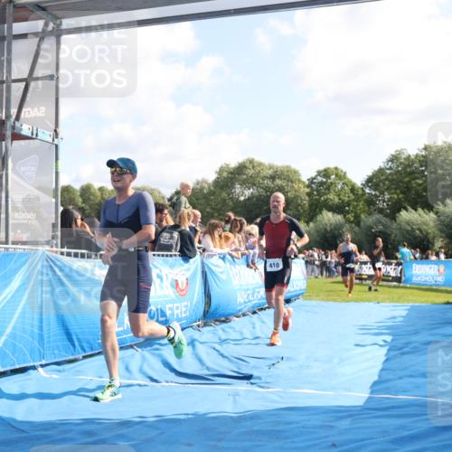 25.08.2024 - Elbe Triathlon Hamburg H.Heesch http://msf.ph/oto/6875197 25.08.2024 11:14:40 Ziel 234, 262, 410, 640, 655 meine-sportfotos.de