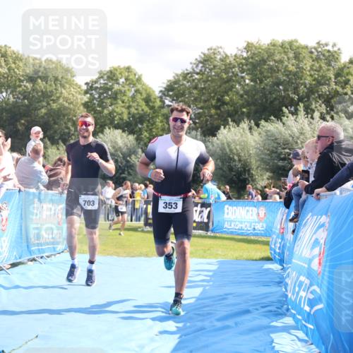 25.08.2024 - Elbe Triathlon Hamburg H.Heesch http://msf.ph/oto/6875211 25.08.2024 11:40:07 Ziel 353, 642, 703 meine-sportfotos.de