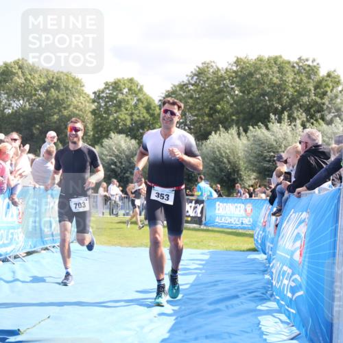 25.08.2024 - Elbe Triathlon Hamburg H.Heesch http://msf.ph/oto/6875223 25.08.2024 11:40:08 Ziel 353, 642, 703 meine-sportfotos.de