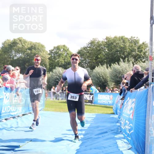 25.08.2024 - Elbe Triathlon Hamburg H.Heesch http://msf.ph/oto/6875234 25.08.2024 11:40:08 Ziel 353, 642, 703 meine-sportfotos.de