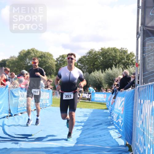 25.08.2024 - Elbe Triathlon Hamburg H.Heesch http://msf.ph/oto/6875250 25.08.2024 11:40:08 Ziel 353, 642, 703 meine-sportfotos.de