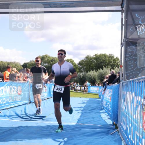 25.08.2024 - Elbe Triathlon Hamburg H.Heesch http://msf.ph/oto/6875263 25.08.2024 11:40:08 Ziel 353, 642, 703 meine-sportfotos.de