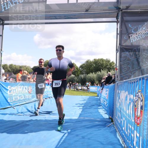 25.08.2024 - Elbe Triathlon Hamburg H.Heesch http://msf.ph/oto/6875271 25.08.2024 11:40:09 Ziel 353, 703, 794 meine-sportfotos.de