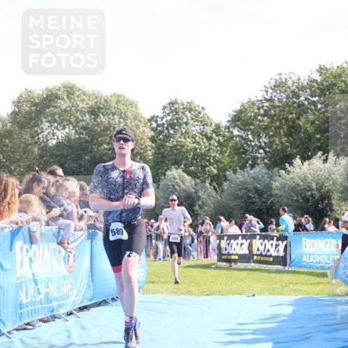 25.08.2024 - Elbe Triathlon Hamburg H.Heesch http://msf.ph/oto/6875288 25.08.2024 11:14:48 Ziel 262, 410, 580, 655, 669 meine-sportfotos.de