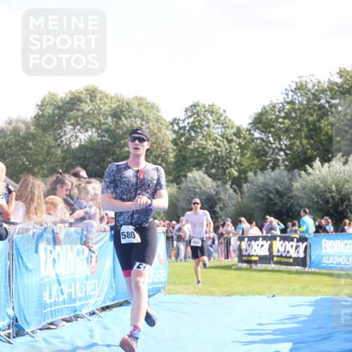 25.08.2024 - Elbe Triathlon Hamburg H.Heesch http://msf.ph/oto/6875294 25.08.2024 11:14:48 Ziel 262, 410, 580, 655, 669 meine-sportfotos.de
