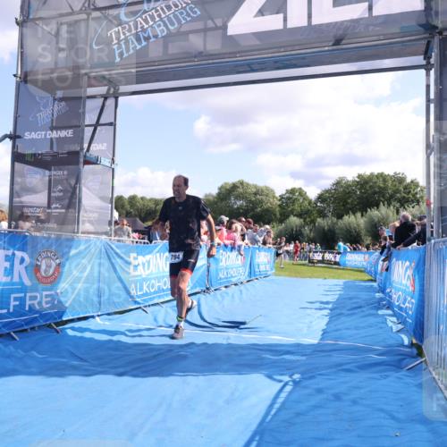 25.08.2024 - Elbe Triathlon Hamburg H.Heesch http://msf.ph/oto/6875324 25.08.2024 11:40:16 Ziel 353, 703, 794, 1445 meine-sportfotos.de