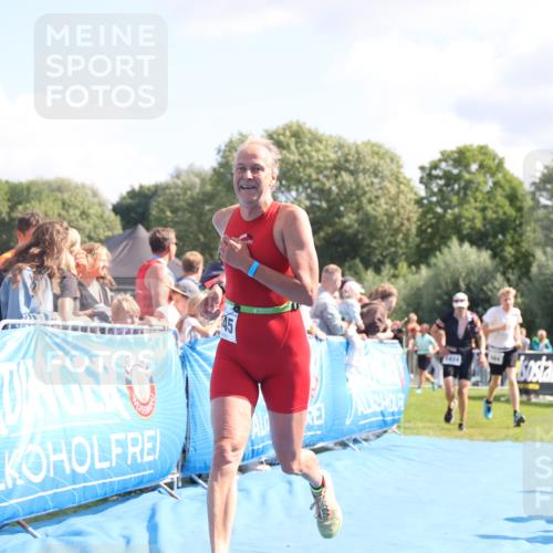 25.08.2024 - Elbe Triathlon Hamburg H.Heesch http://msf.ph/oto/6875332 25.08.2024 11:40:24 Ziel 564, 794, 1424, 1445 meine-sportfotos.de