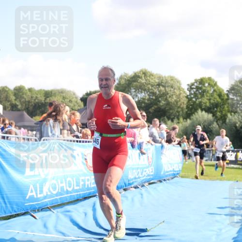 25.08.2024 - Elbe Triathlon Hamburg H.Heesch http://msf.ph/oto/6875341 25.08.2024 11:40:24 Ziel 564, 794, 1424, 1445 meine-sportfotos.de
