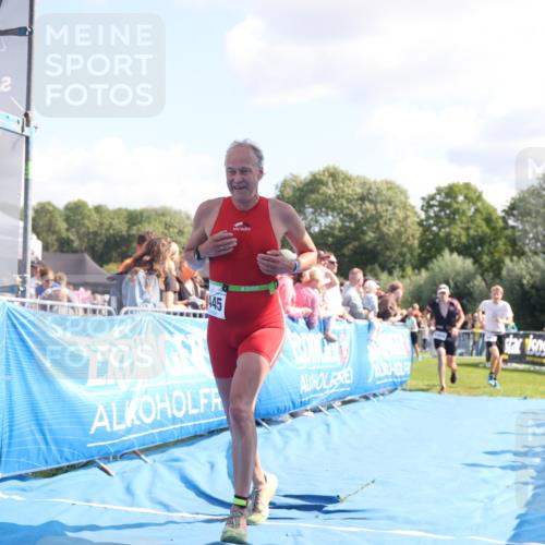 25.08.2024 - Elbe Triathlon Hamburg H.Heesch http://msf.ph/oto/6875343 25.08.2024 11:40:24 Ziel 564, 794, 1424, 1445 meine-sportfotos.de