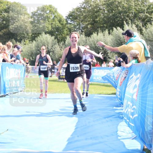 25.08.2024 - Elbe Triathlon Hamburg H.Heesch http://msf.ph/oto/6875376 25.08.2024 12:03:25 Ziel 1404, 1539, 1553, 1574, 1654, 1699 meine-sportfotos.de