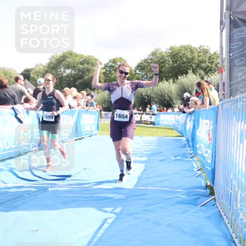 25.08.2024 - Elbe Triathlon Hamburg H.Heesch http://msf.ph/oto/6875403 25.08.2024 12:03:28 Ziel 1442, 1539, 1553, 1574, 1654, 1699 meine-sportfotos.de