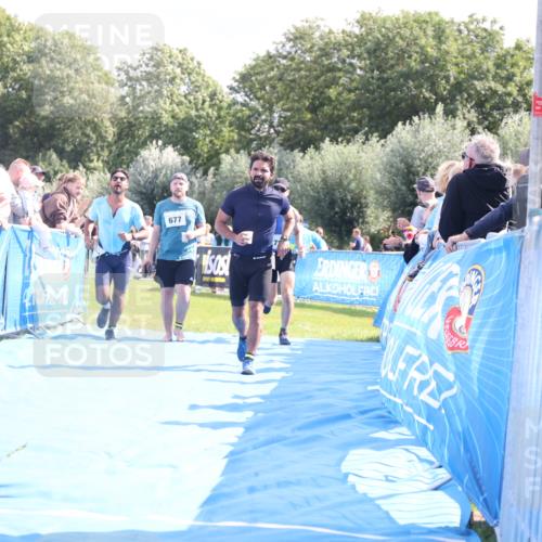 25.08.2024 - Elbe Triathlon Hamburg H.Heesch http://msf.ph/oto/6875408 25.08.2024 11:40:41 Ziel 267, 626, 677, 775 meine-sportfotos.de