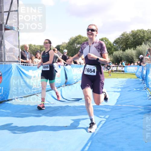 25.08.2024 - Elbe Triathlon Hamburg H.Heesch http://msf.ph/oto/6875412 25.08.2024 12:03:28 Ziel 1442, 1539, 1553, 1574, 1654, 1699 meine-sportfotos.de